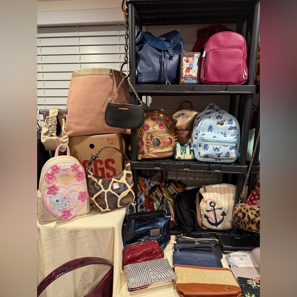 11-23-25 Live Fall-Purse/Bag Show. Thank you for your purchase!! - Picture 2 of 11